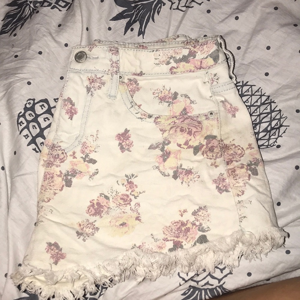 Cute floral shorts